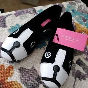 Isaac Mizrahi black and white Flats size 7